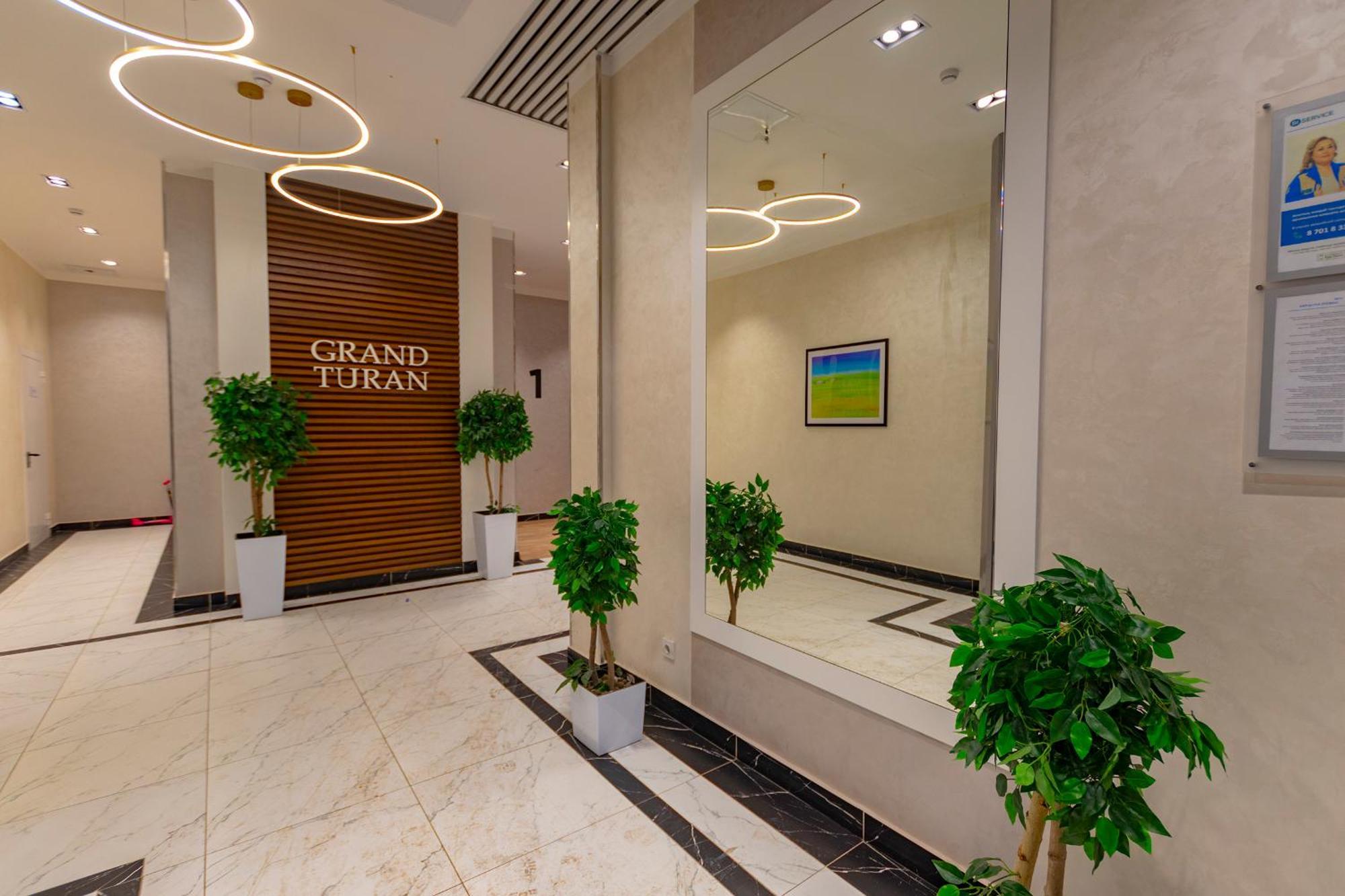 Grand Turan Comfort, Turan, Khanshatyr